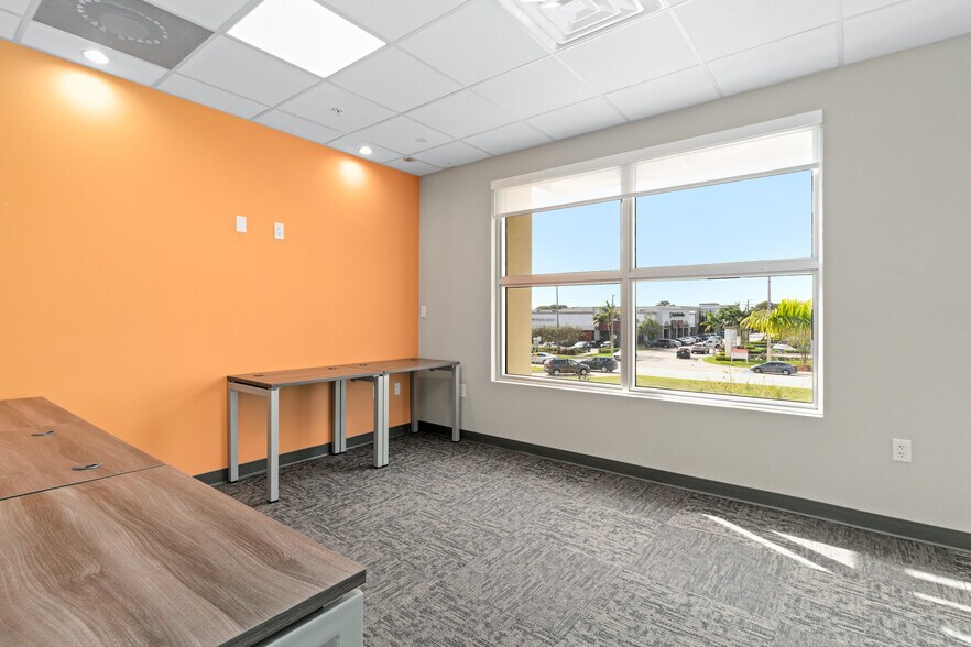 More Photos Of 4640 S University Dr, Davie Medical For Sale
