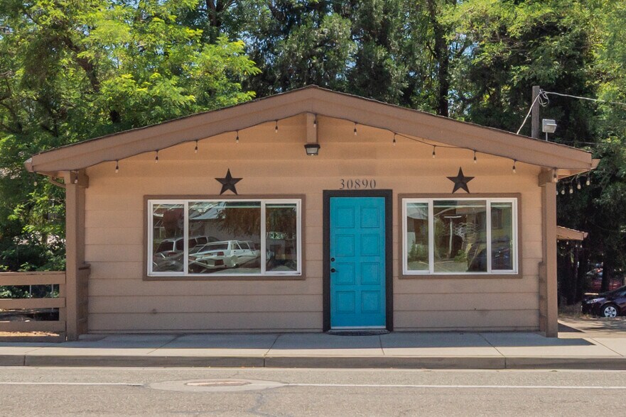 More Photos Of 30890 CA-3, Weaverville Office For Sale