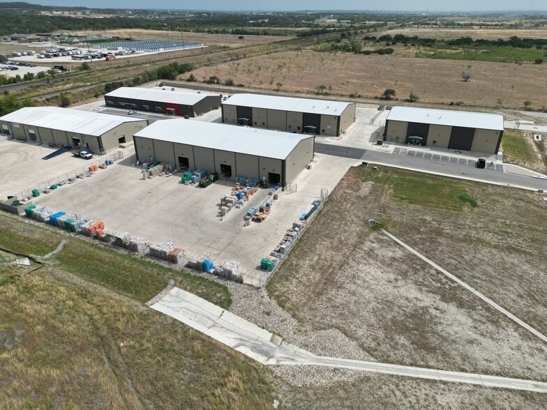 More Photos Of 4794 Transportation Way, San Marcos Unknown For Lease