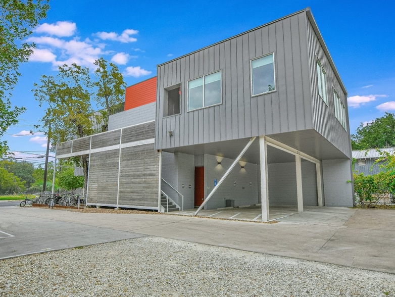 More Photos Of 1632 S 1st St, Austin Office For Lease