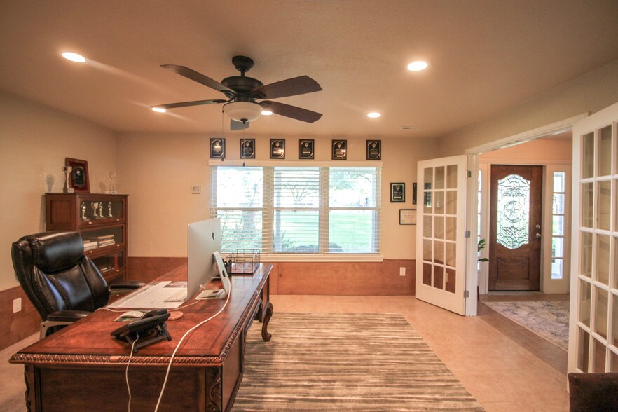 More Photos Of 16607 Mueschke Rd, Cypress Office Residential For Sale