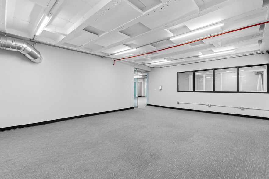More Photos Of 2375 W University Ave, Saint Paul Office For Sale