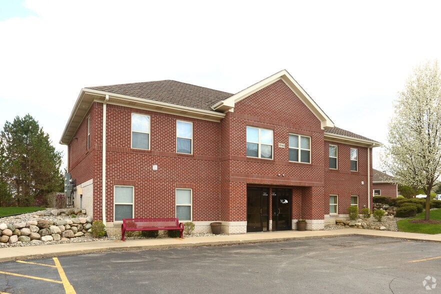 More Photos Of 2000-2160 Grand River Anx, Brighton Unknown For Lease