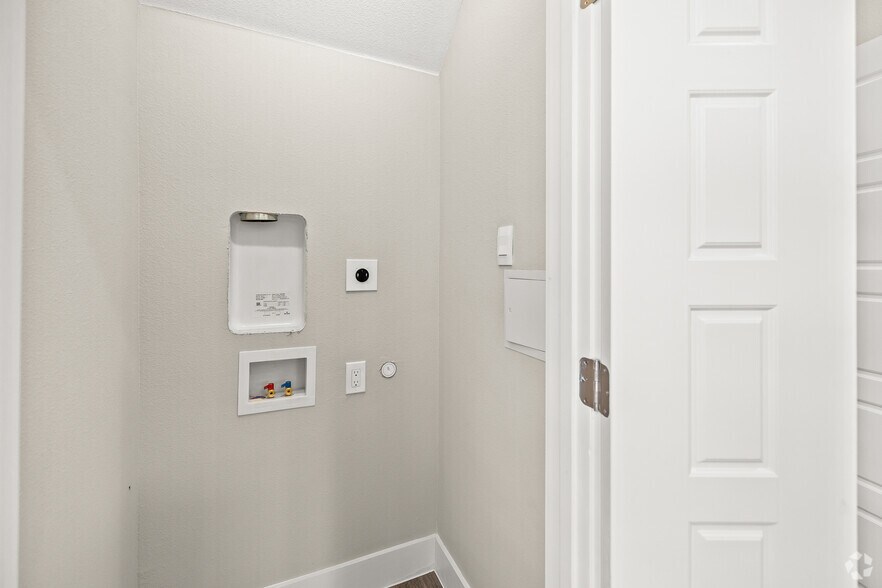 More Photos Of 123 Merritt St, Fort Worth Apartments For Sale