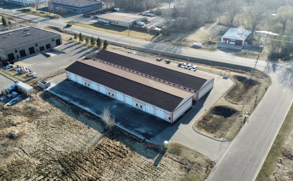 Primary Photo Of 2010 Fairview st, Centerville Industrial For Lease