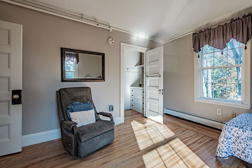 More Photos Of 257 South St, Biddeford Specialty For Sale