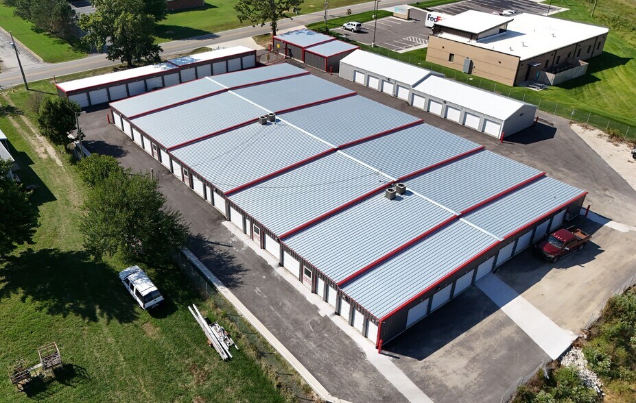 More Photos Of 1061 Banning st, Marshfield Self Storage For Sale