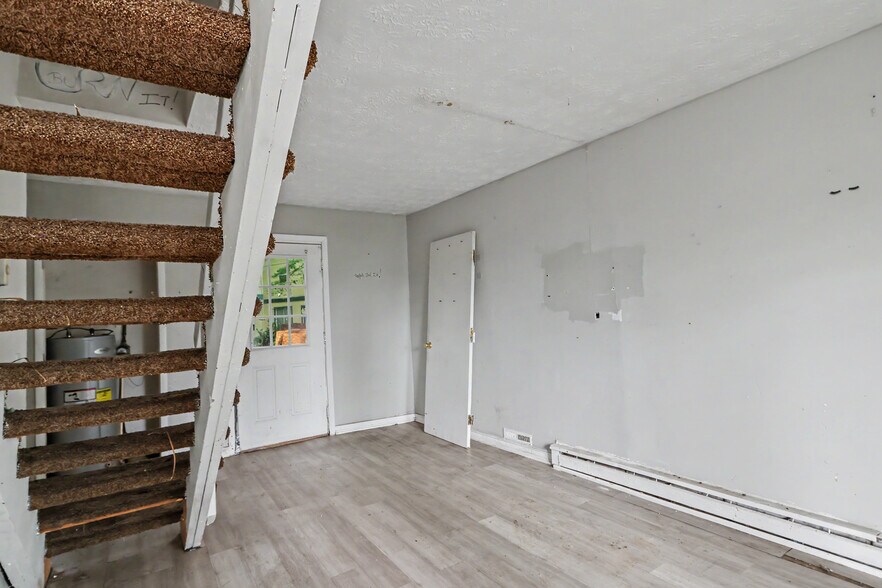 More Photos Of 23 Grand Ave, Norwalk Apartments For Sale