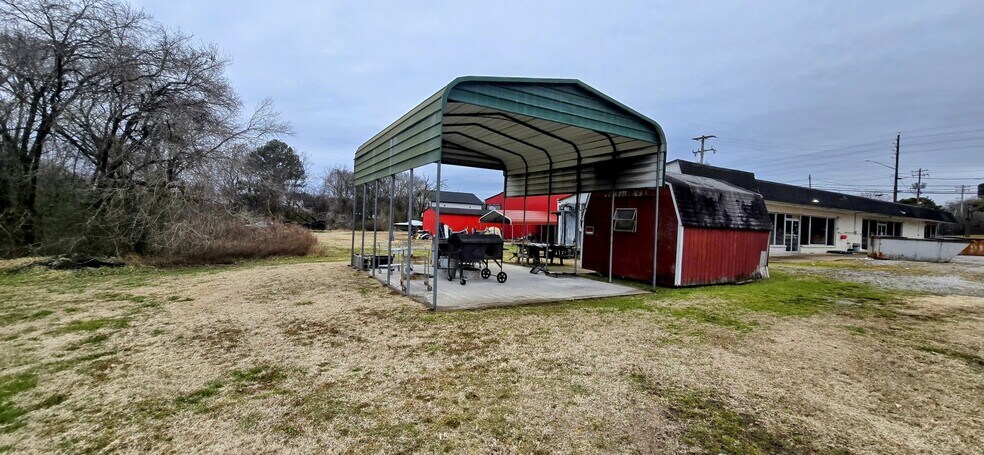 More Photos Of 925 Mill St, Pulaski Office For Sale