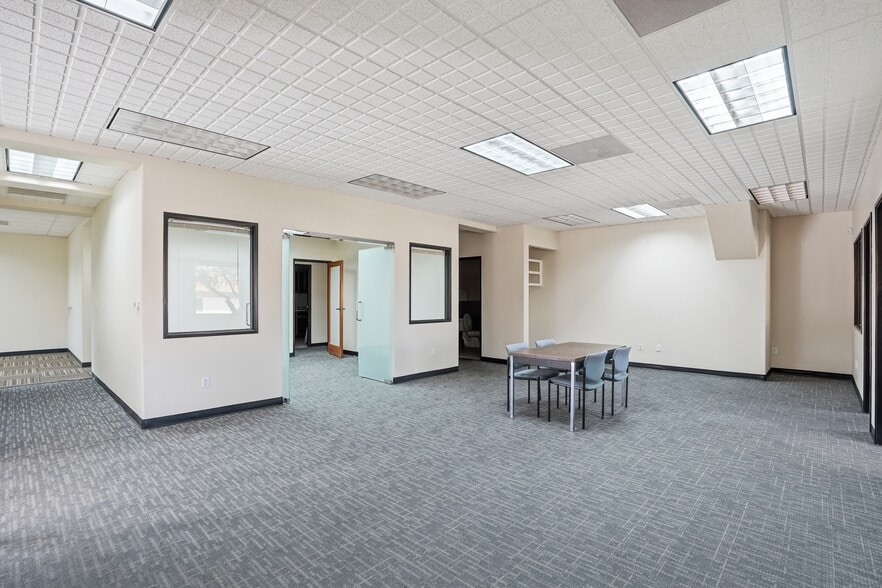 More Photos Of , Santa Maria General Retail For Sale