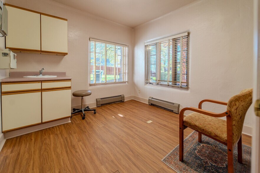 More Photos Of 3649 Main Ave, Durango Medical For Sale