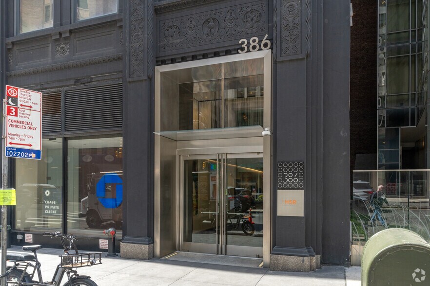 More Photos Of 386 Park Ave S, New York Coworking Space