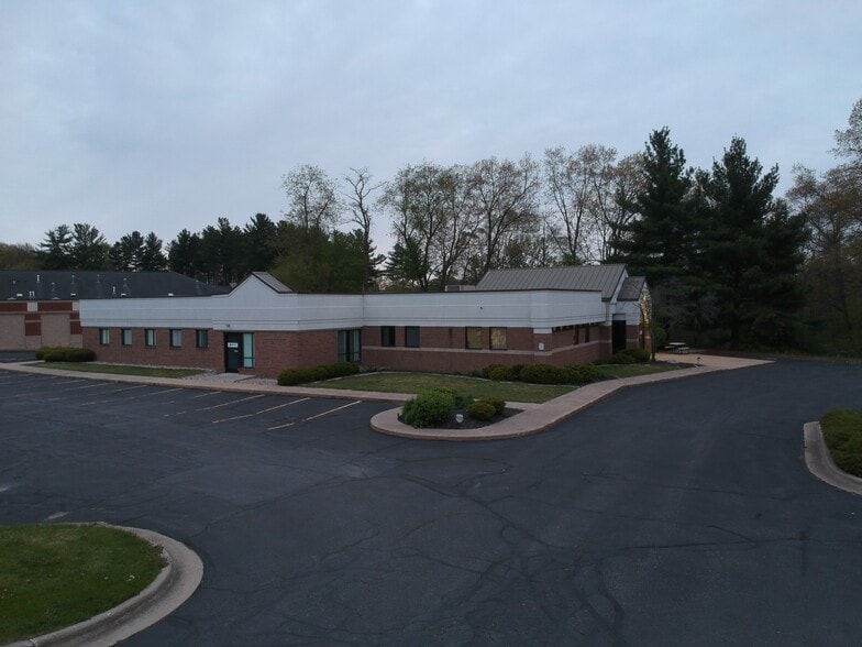 More Photos Of 5171 Plainfield Ave NE, Grand Rapids Medical For Sale