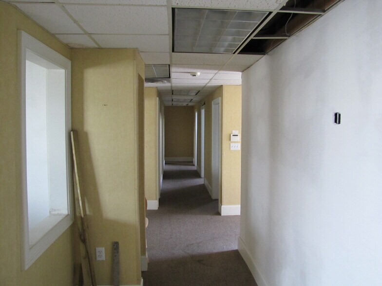 More Photos Of 124 Hospital Dr, Warner Robins Medical For Lease