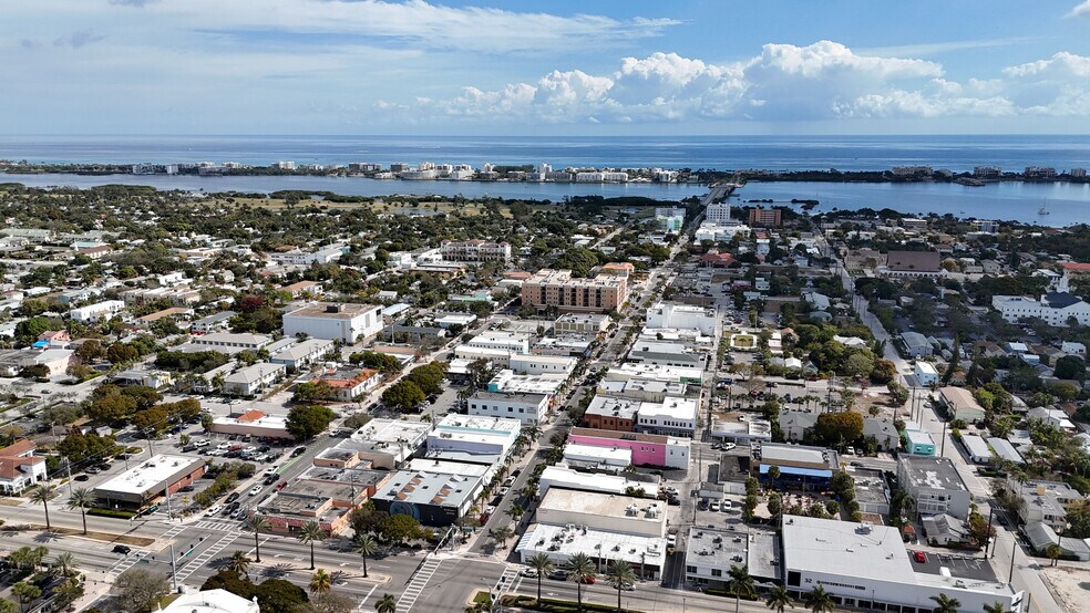 More Photos Of 716 Lake Ave, Lake Worth Beach Storefront For Lease
