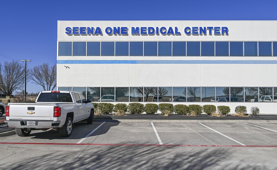 Primary Photo Of 701 E Rendon Crowley Rd, Burleson Medical For Lease