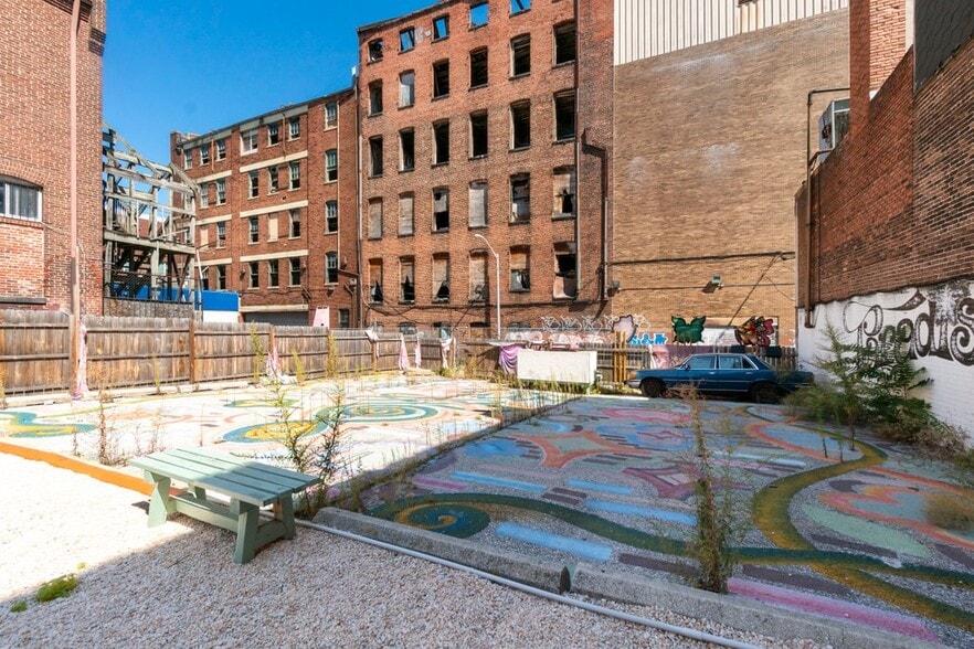 More Photos Of 319 N Paca St, Baltimore Land For Sale