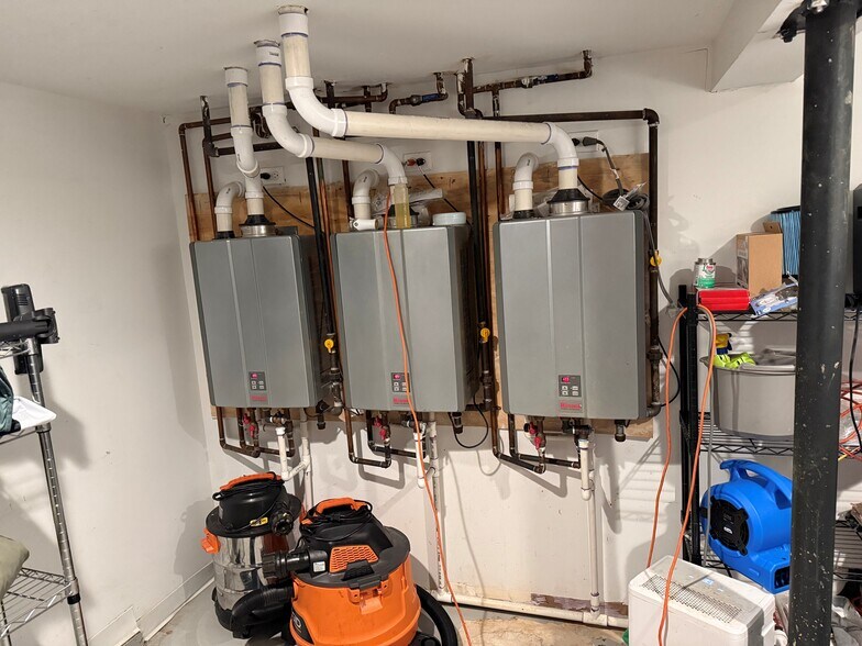 More Photos Of 2234-2236 N Western Ave, Chicago Apartments For Lease