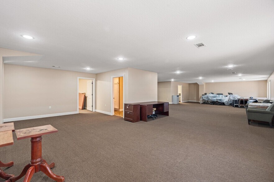 More Photos Of 6802 U S Highway 98, Hattiesburg Flex For Sale