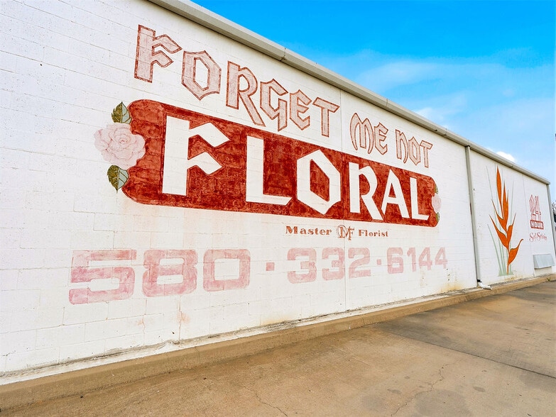 More Photos Of 530 N Mississippi Ave, Ada Freestanding For Sale