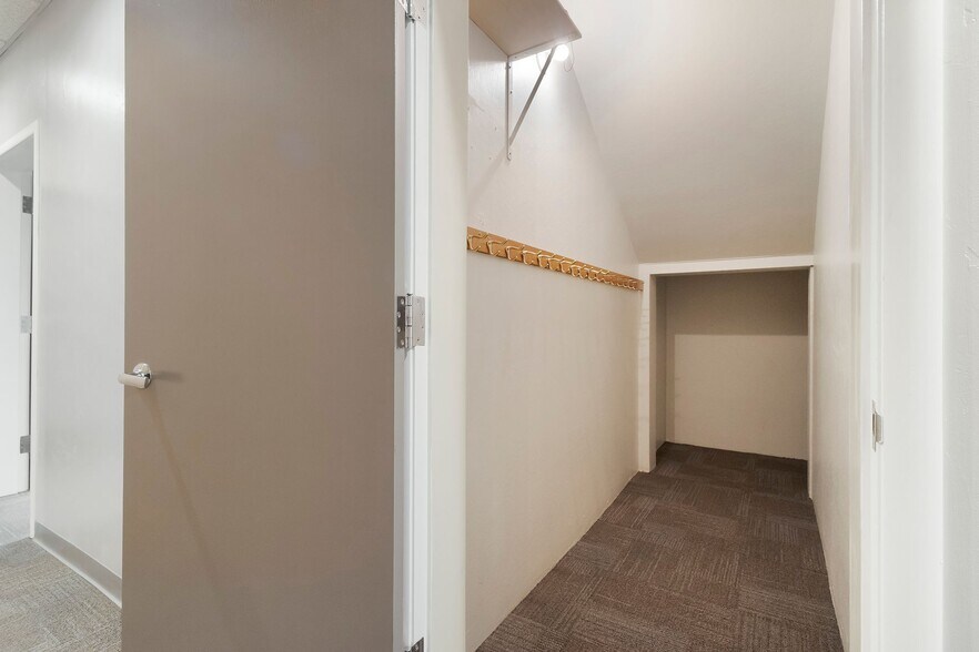 More Photos Of 500 W East Ave, Chico Office For Sale