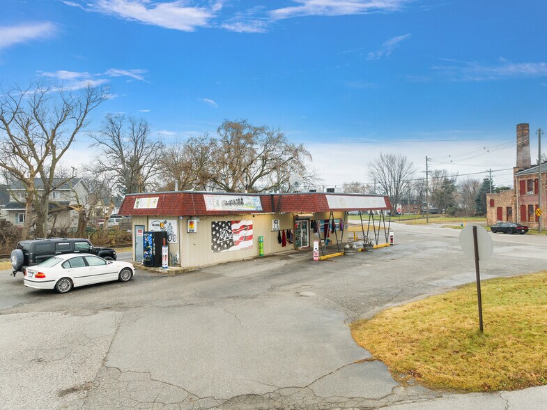 More Photos Of 1635 Pine Grove Ave, Port Huron Convenience Store For Sale