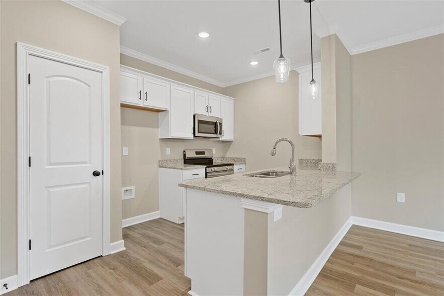 More Photos Of 721 Plano Rd, Bowling Green Apartments For Sale