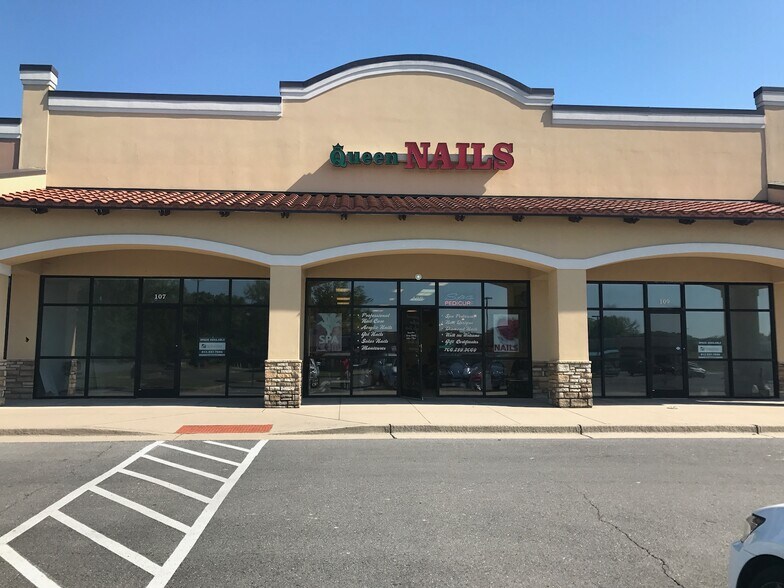 More Photos Of 2410 Cleveland Hwy, Dalton Unknown For Lease