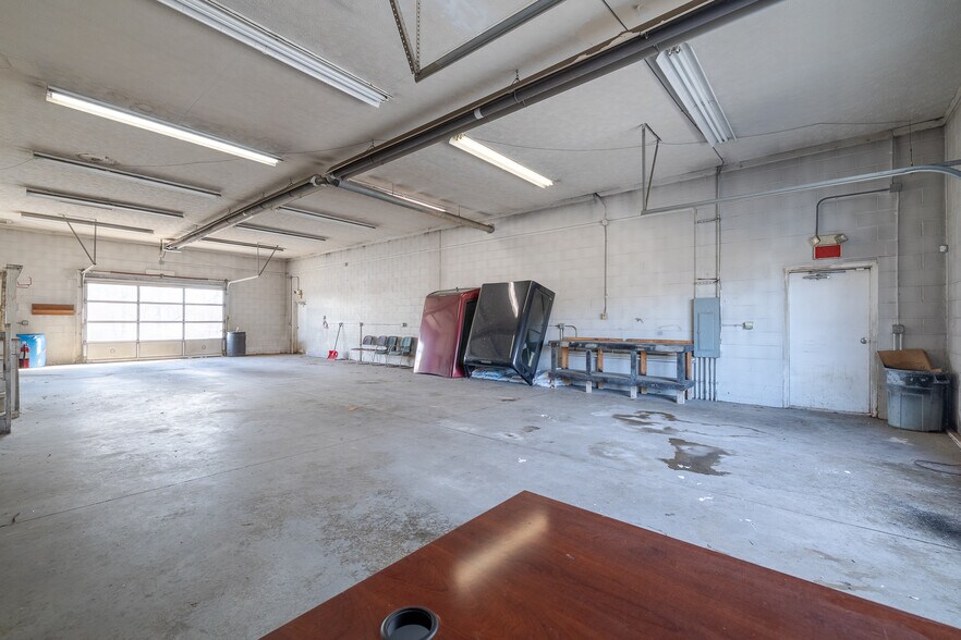 More Photos Of 1408 Ashland Rd, Mansfield Auto Dealership For Sale