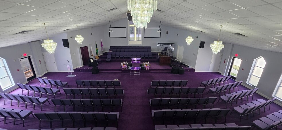 More Photos Of 6270 Red Oak Rd, Atlanta Religious Facility For Sale