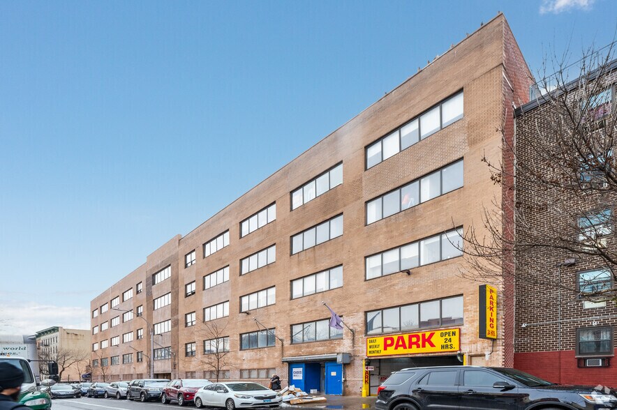 Primary Photo Of 412-424 E 147th St, Bronx Office For Lease