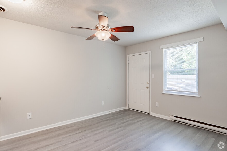 More Photos Of 10710 Jefferson Ave, Newport News Apartments For Sale