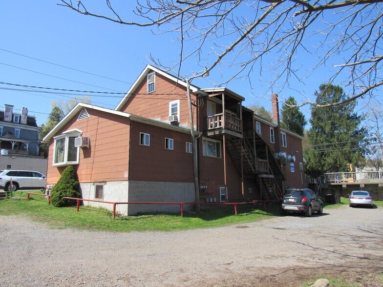 More Photos Of 6 Pickering St, Brookville Restaurant For Sale