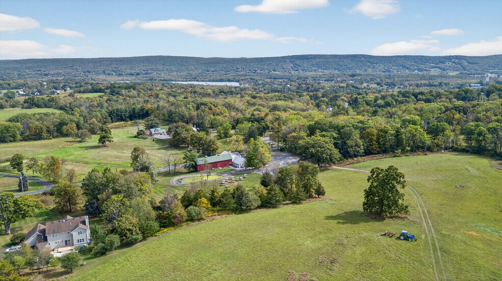 More Photos Of 65 Four Corners Rd, Warwick Specialty For Sale