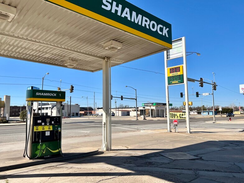 More Photos Of 528 W Choctaw Ave, Chickasha Convenience Store For Sale