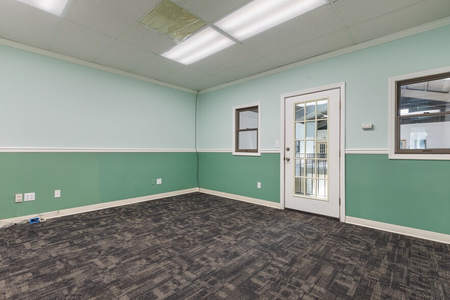 More Photos Of 170 Kinnelon Rd, Kinnelon Office Residential For Sale