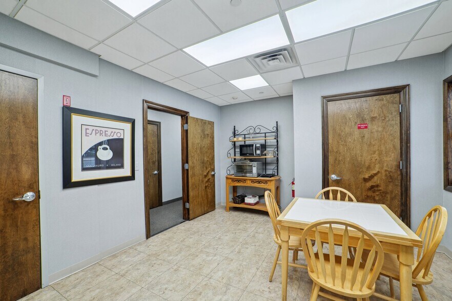 More Photos Of 62 US Highway 46, Pine Brook Medical For Lease