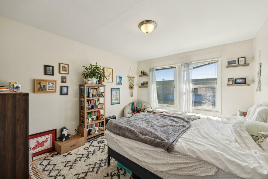 More Photos Of 1412-1416 9th St, Berkeley Apartments For Sale