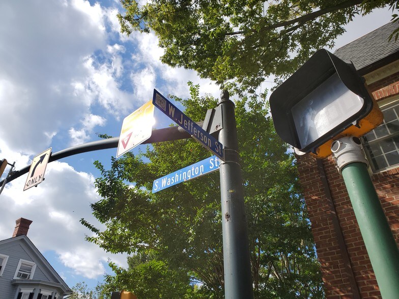 More Photos Of 99 S Washington St, Rockville Bank For Sale