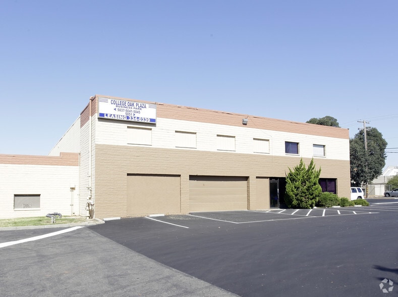 More Photos Of 5051 College Oak Dr, Sacramento Unknown For Lease