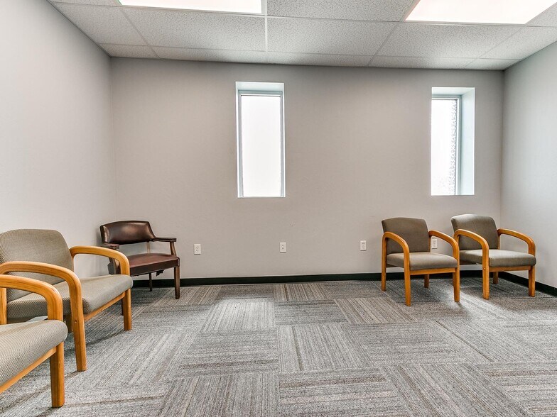 More Photos Of 505 NE 46th St, Oklahoma City Office For Lease