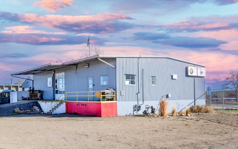 More Photos Of 3200 Pearl St, Boulder Warehouse For Sale