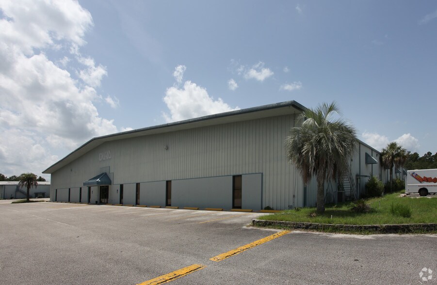 More Photos Of 9444-9446 Florida Mining Blvd E, Jacksonville Warehouse For Lease