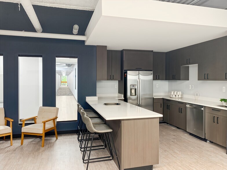 More Photos Of 27301 Dequindre Rd, Madison Heights Coworking Space