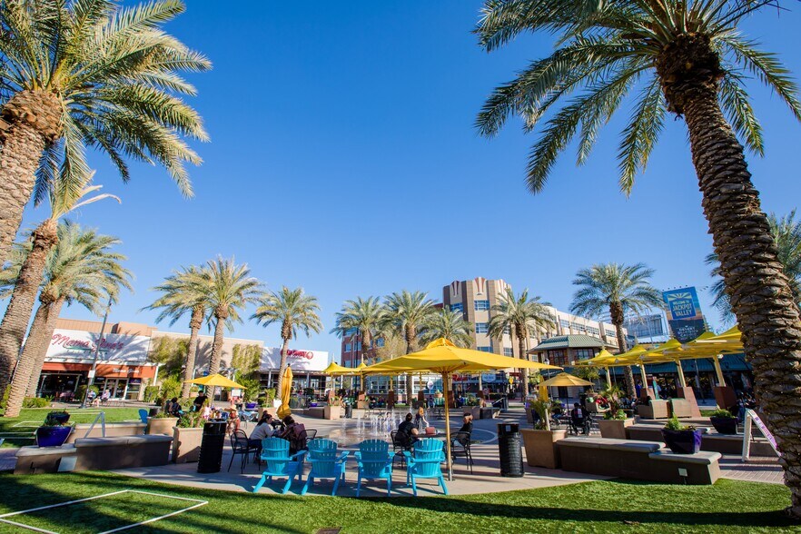 More Photos Of W Glendale Ave @ SEC Glendale Ave & Loop 101, Glendale Unknown For Sale