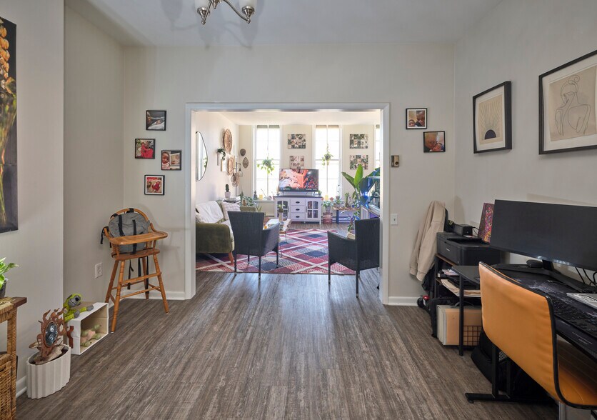 More Photos Of 47 Bridge St, Lambertville Restaurant For Sale