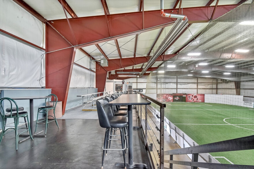 More Photos Of 1856 Nimitz Dr, De Pere Distribution For Lease