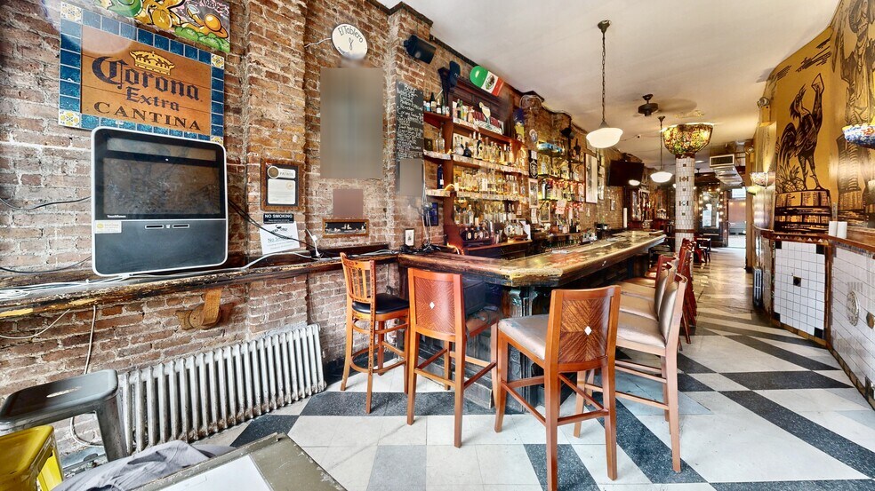 More Photos Of 195 Bedford Ave, Brooklyn Multifamily For Sale