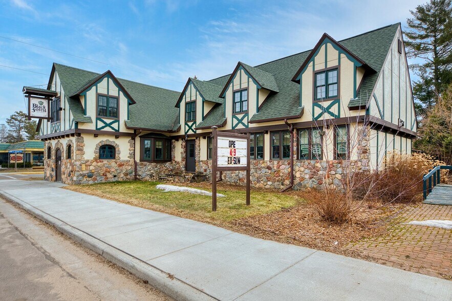 More Photos Of 1765 Superior St, Three Lakes General Retail For Sale