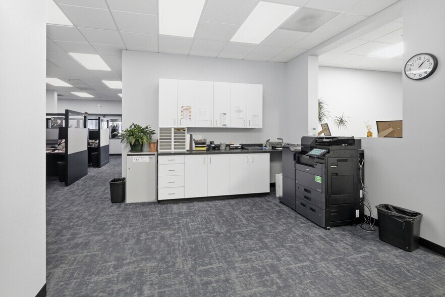 More Photos Of 198 Commercial St SE, Salem Office For Sale